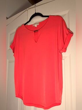 Michael Kors Coral Short Sleeve Keyhole Blouse